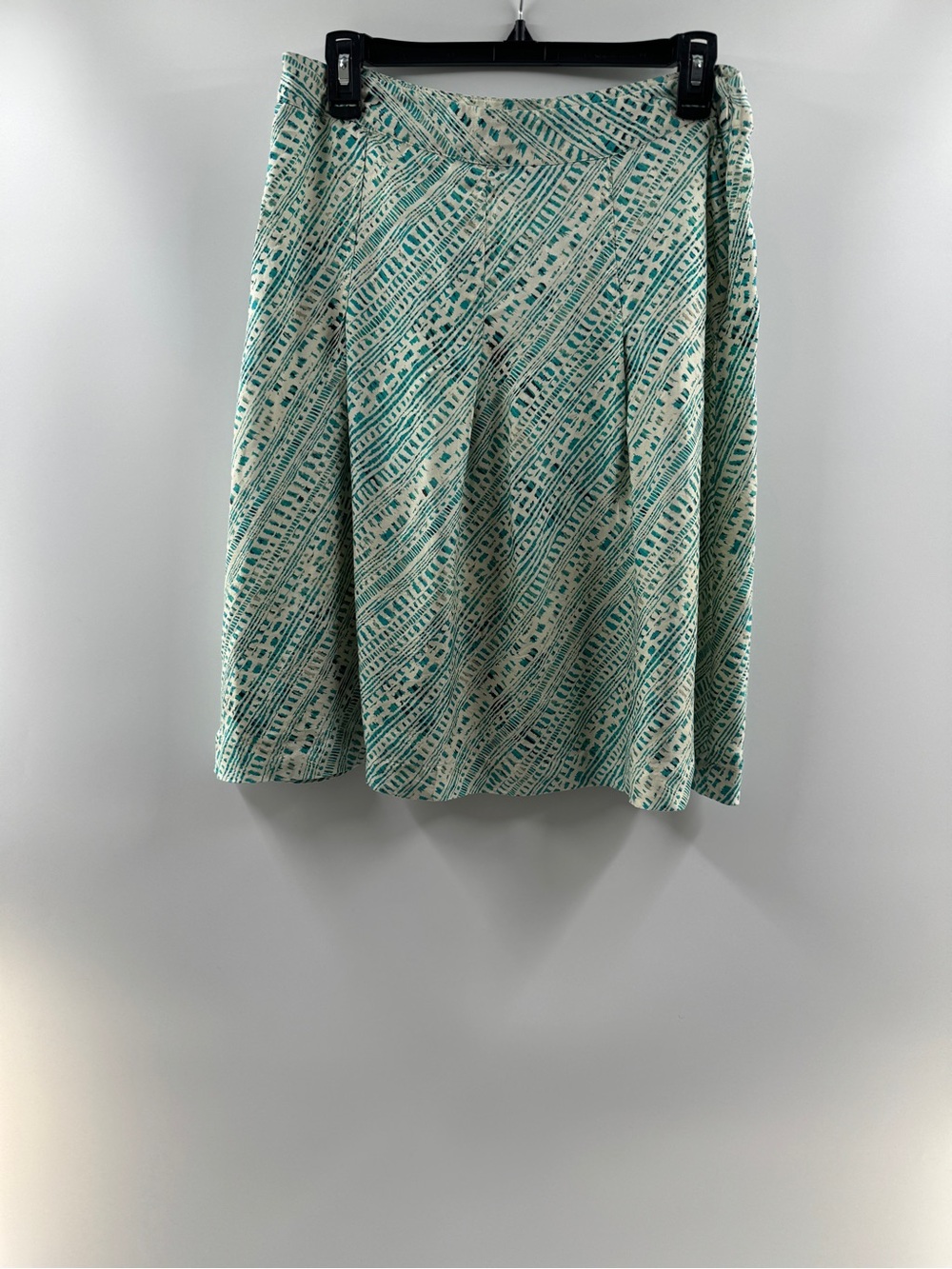 Merona 100% Silk Green Cream Printed A-Line Skirt – Women's Size 8